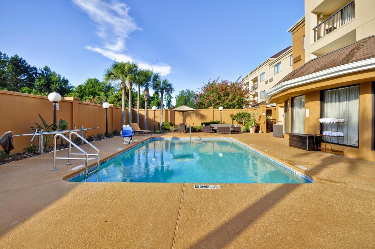 Courtyard By Marriott Jacksonville Airport/ Northeast מראה חיצוני תמונה