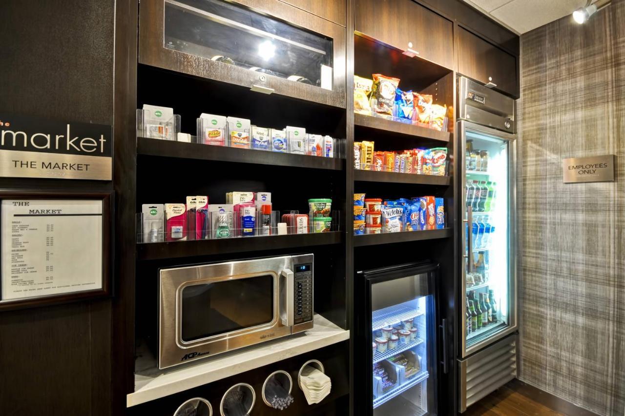 Courtyard By Marriott Jacksonville Airport/ Northeast מראה חיצוני תמונה