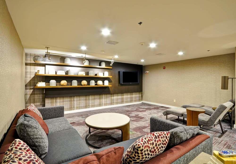 Courtyard By Marriott Jacksonville Airport/ Northeast מראה חיצוני תמונה